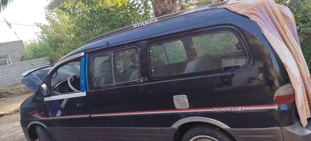 السلام عليكم ستاركس 200٧
كامله ع حسب الاصول رقم بابل مشروع وطني تحويل ثاني يوم سياره خير من الله  محرك كير خير من الله مبدله صندوك فقط تجي وتشوف بعينك الشراي***********‬‏  وتساب المو شراي ليتعبني رجاا السعر٦٥ وبيها مجال مكاني الديوانيه
