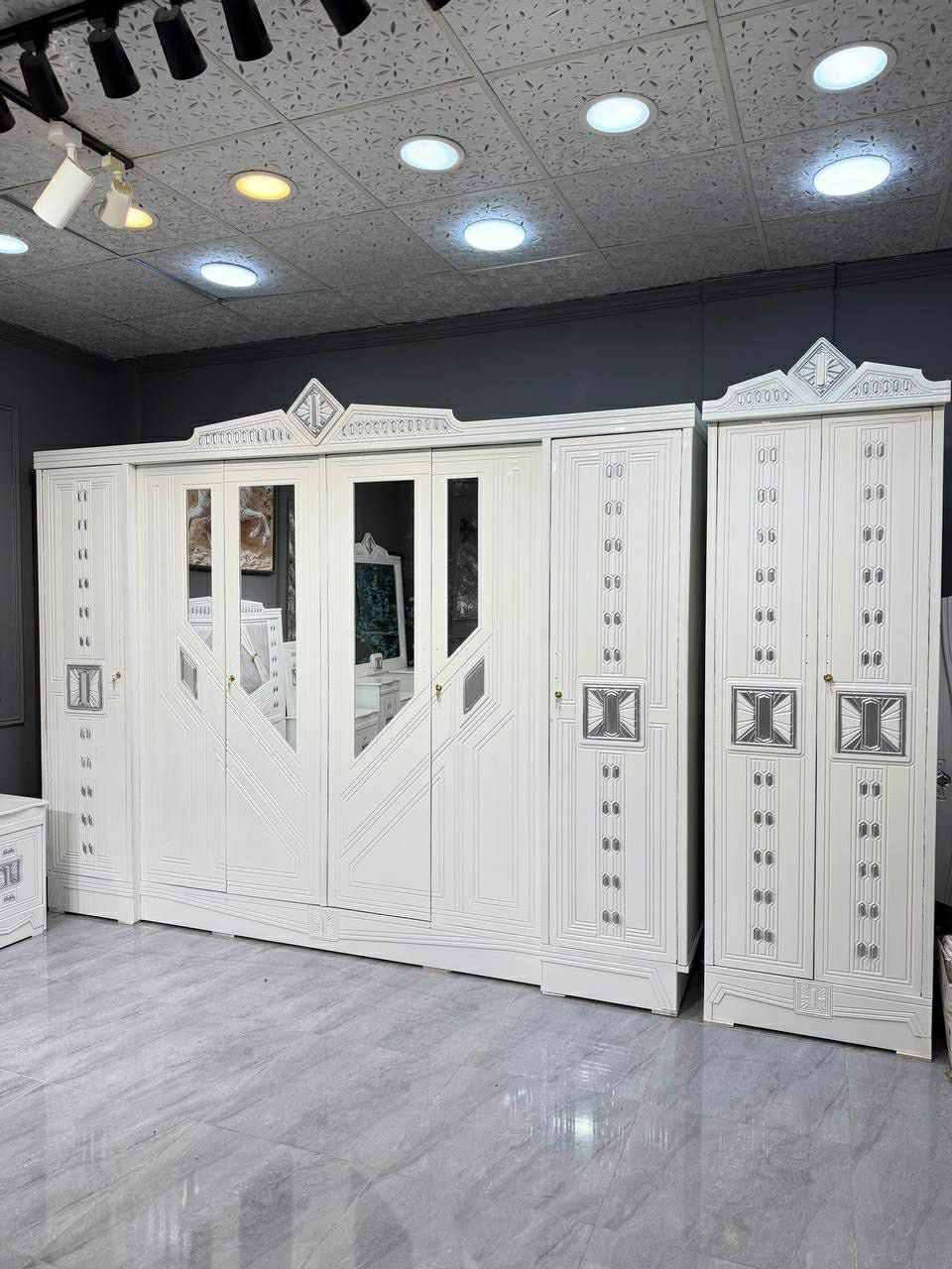 غرفة نوم تركي جديد ما مستعمل
يوجد كل انحاء العراق بغداد
السعر (950). الاستفسار خاص


**إذا كنت صاحب هذا الإعلان وتريد حذفه لأي سبب، رجاءا أرسل رسالة إلى الدعم الفني**