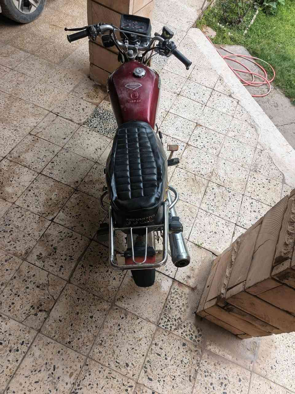 سلام عليكم ايراني2023منفيس موجود
جميع الكهربائيات شغاله دبلات جدد خلفي وامامي 
سعره 425بي مجال بسيط 
***********
