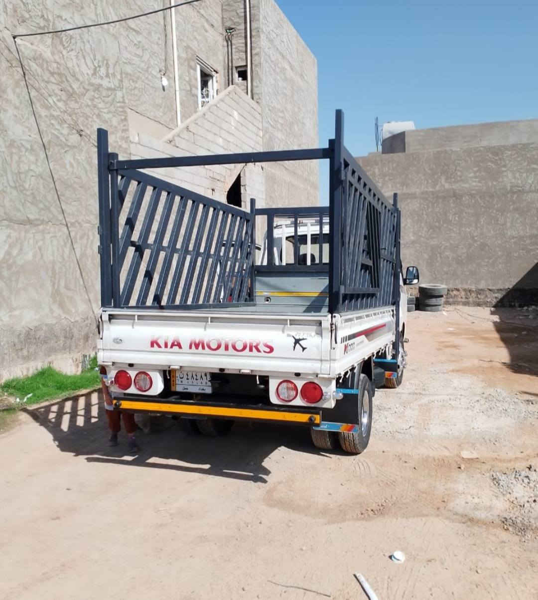 السلام عليكم ورحمة الله وبركاته
كيا فحل 2020 رقم بغداد سياره جديدة تخم تاير محور... بيها طخه خفيفه بالربع...للإستفسار الاتصال على الارقام
زين ***********
كورك ***********
آسيا ***********
