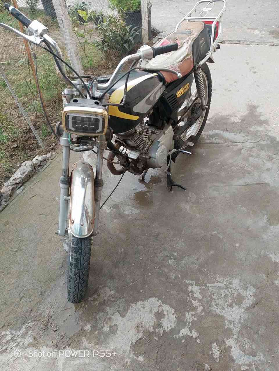 دراجه للبيع البكان جست ديالى القديم السعر 300 وبيها مجال
***********
