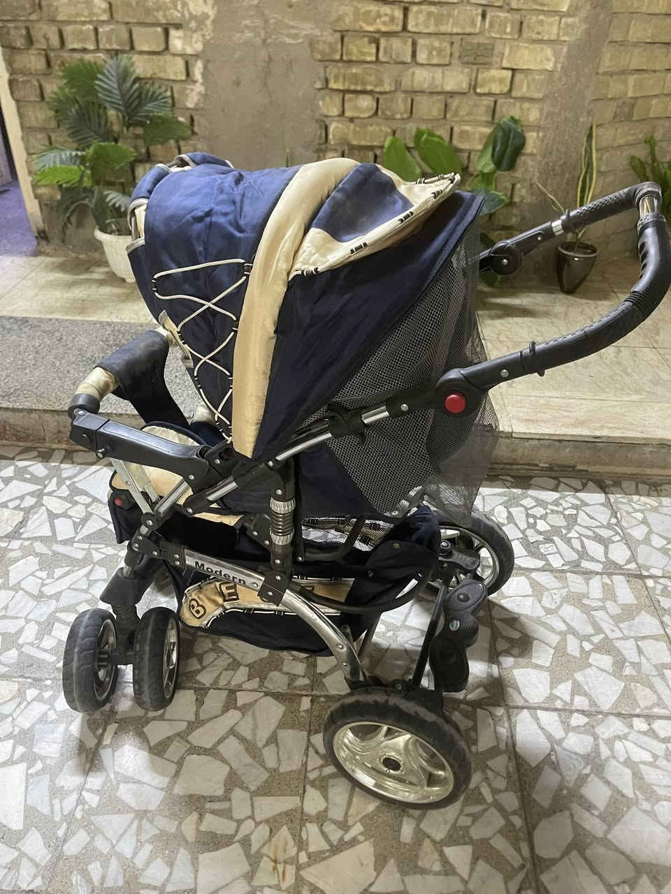 عربانه للبيع نضيفه جدا عنوان بغداد


**إذا كنت صاحب هذا الإعلان وتريد حذفه لأي سبب، رجاءا أرسل رسالة إلى الدعم الفني**