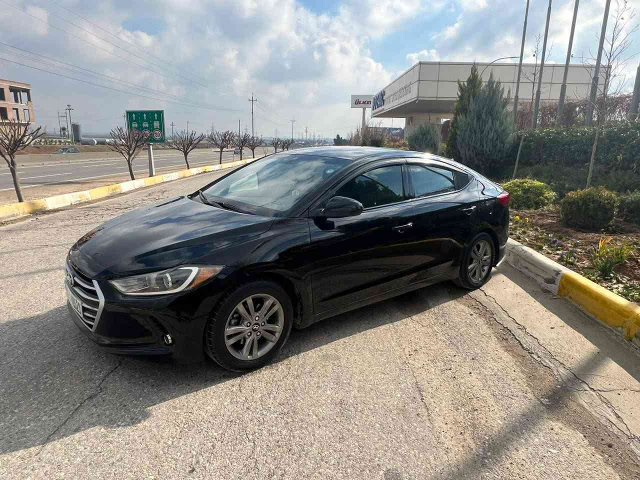 السلام عليكم...النتراا امريكي رقم اربيل سنويه جديده بااسمي شرط التحويل والوكاله..كابون بانزين..حجم المحرك 20 مامفتوح بالكارتون بدون صرف بدون نفخ بشرط الفحص..السياره فول مواصفات عدا السلايت..بدون تعديلات بارد بدون رصعات بدون دواخل بشرط.. بيها صبغ فقط بوند صبغ رش..اثر قشط..السعر 125 العنوان موصل الايسر حي المزارع طريق دوميز مدخل جامع القادر مقابل مستشفى السلام..*********** يوجد واتساب بالرقم..
