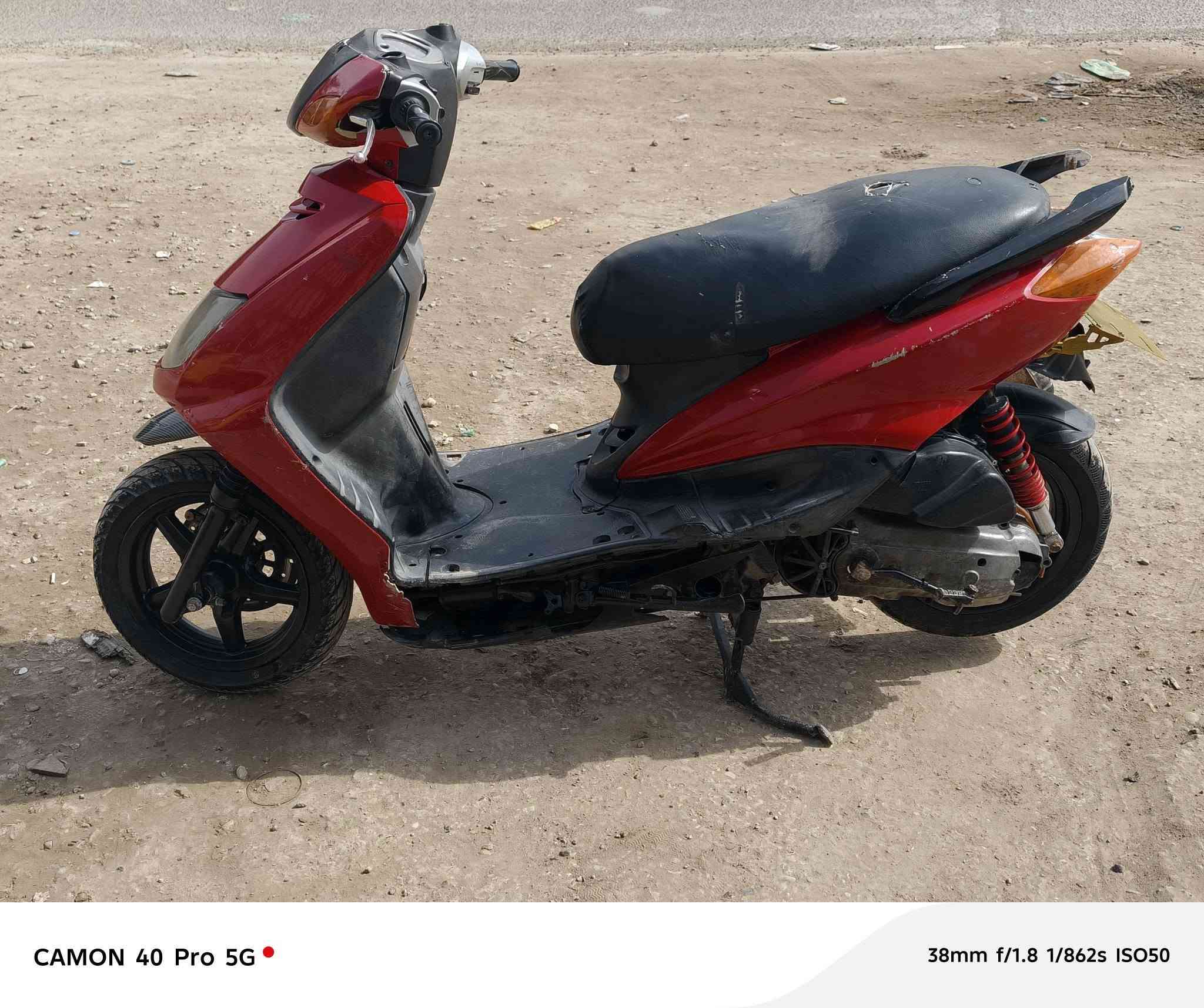 السلام عليكم للبيع
سكنس نثيه بوشه 58اونص
الدراجه جاهزه شلعه او معدل بيها جاملغ كاربون صالنصه مال جبلي رياضي سلف رياضي نقصها فقط باتري او ترتيبات من الخارج مكاني بغداد جسر ديالى الاستفسار ***********
السعر 500او بيها مجال
