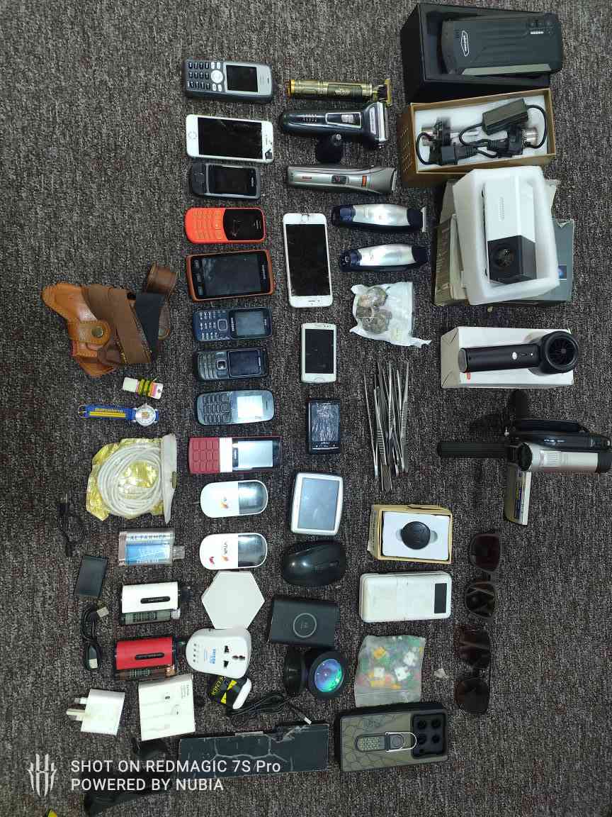 غراض شرط شغل استعمال بيت من نقالات داتا شوب مكاين حلاقة باور بنك كامرة تصوير زنون سيارة نظارات شمسية اتريد على فحص اتريد بشك 50واكثر قفل 100قطعة بشط على2000طالعة فحص على 5000 يمك تصوير واحسب كم قطعة الزبير, البصرة


**إذا كنت صاحب هذا الإعلان وتريد حذفه لأي سبب، رجاءا أرسل رسالة إلى الدعم الفني**