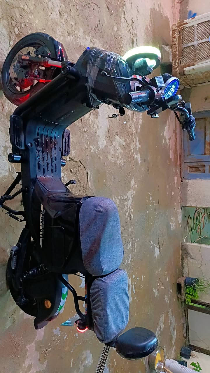 دراجة شحن (SPORT GTI) نظيفة ومعدلة وجاهزة للشارع! 🏍️✨
ا
"إذا تدور راحة بال وسياقة مريحة واقتصادية، هاي الدراجة تفوتك! نظافة وترتيب وعينك ميزانك."
​📊 المواصفات:
​السرعة: 65 كم/ساعة (سرعة حقيقية ومكفولة) ⚡
​الجير: 4 نمرات (تحكم كامل بالسرعة حسب رغبتك) ⚙️
​البطارية: مبدل بطارية واحدة جديدة 🔋
​الإضافات: شاشة ديجيتال زرقاء واضحة، لايت أمامي LED دائري مميز، كشنات مريحة ومغلفة، ورقم كربلاء مميز 1 🔴
​💰 السعر:
​500,000 دينار عراقي
​ملاحظة: وبيها مجال للشراي الطيب، والما عنده خيرات وما يتمكن، ننزل له هواي وما نقصر وياكم إن شاء الله. 🤝
​للتواصل والاستفسار: [***********]
​تكدر تنسخ هذا النص وتنشره مباشرة بجروبات البيع أو على حسابك. بالتوفيق ببيعتها!
