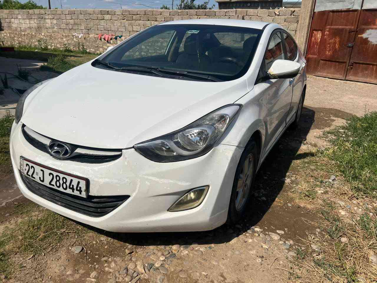 النترا 2012
حجم 18 دوش
رقم أربيل
گير محرك شرط
 بيها نص جاملغ  امامي صبغ بدون داخل
شاشة باتري جديد لايت زنون 
سنوية لغاية2027/8/11  السعر  ٩٥ بيها مجال بسيط
***********

