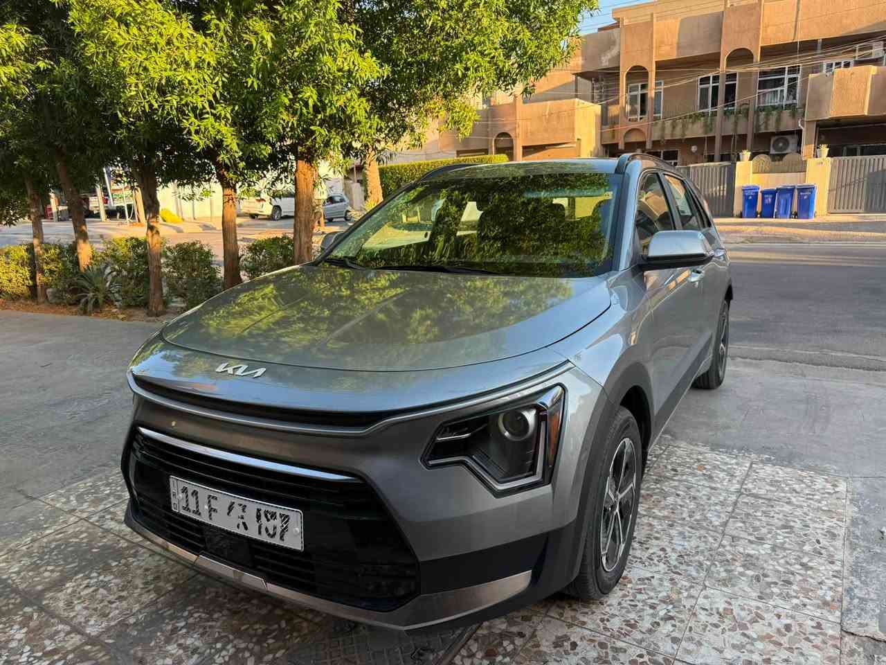 سلام عليكم
للبيع كيا نيرو  EX 2025 هايبرد وارد امريكي 
عداد المسافة : 3000 كم 
محرك :1600 cc 
رقم بغداد مرقم جاهز بأسمي 

حادث السياره : جاملغ وبنيد مبدلات بلادي الجاملغ نفس اللون والبنيد بلادي ومصبوغ يعني قطعه وحده صبغ بچم كبس ايرباك برده وستيرن صور الحادث ورقم الشاصي موجود بالمنشور 

بصمه تشغيل / تشغيل عن بعد 
مقاعد جلد / تدفئة مقاعد / تدفئة ستيرن
رادار امامي وجانبي 
حساسات خلفيه 
اشاره بل مري 
تبريد خلفي 
شاحن وايرلس 

مكاني بغداد حي الجامعه 
للاستفسار ***********
