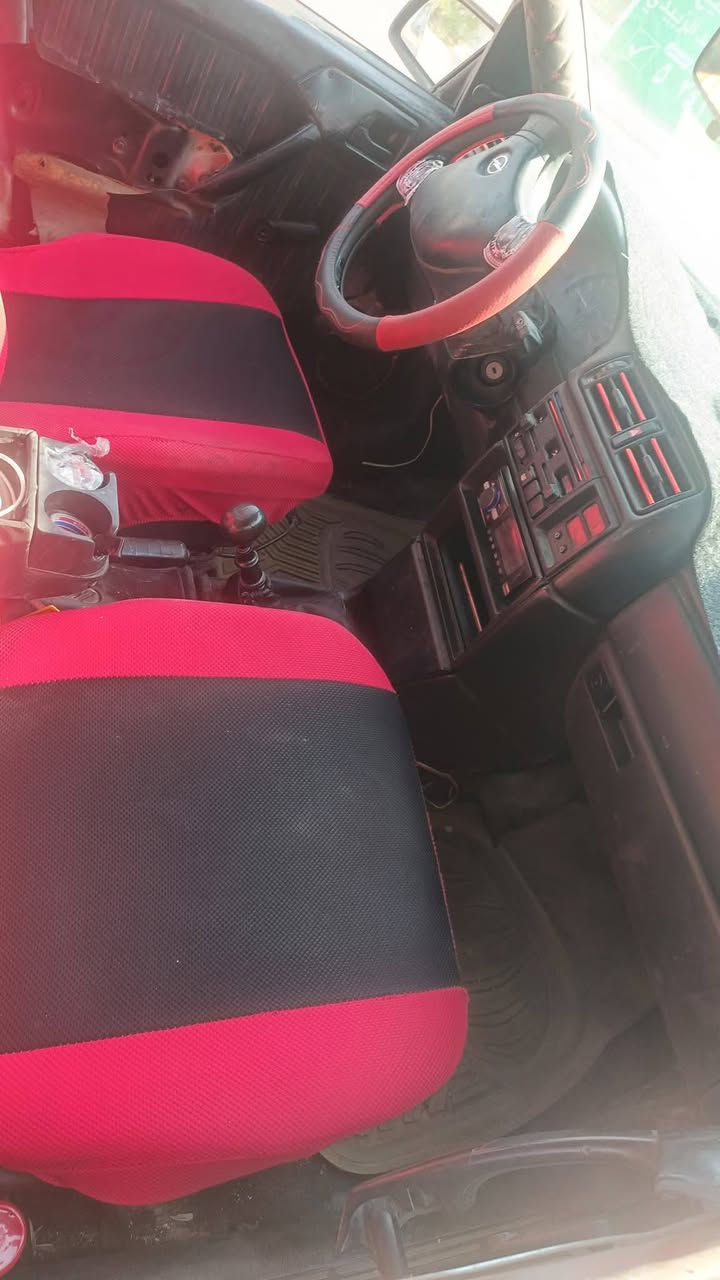 اوبل فكترا م 1991 ..كير محرك ع شرط ..كير محرك شرط لا صرف لا بخار 1.6 قايش عريض المرغوب ترايك 160
دفتر بانزين بي شرط التحويل والغرامات 
..سياره بيها ضربه جامرلغ وباب الخلفي طرف السايق 
صدر تعبان كهربائيات كله شغال كيجات لايتات عالي ناصي كله شغال 
السعر 28 وبي مجال ويرهم مراوس حسب القناعه 
***********
