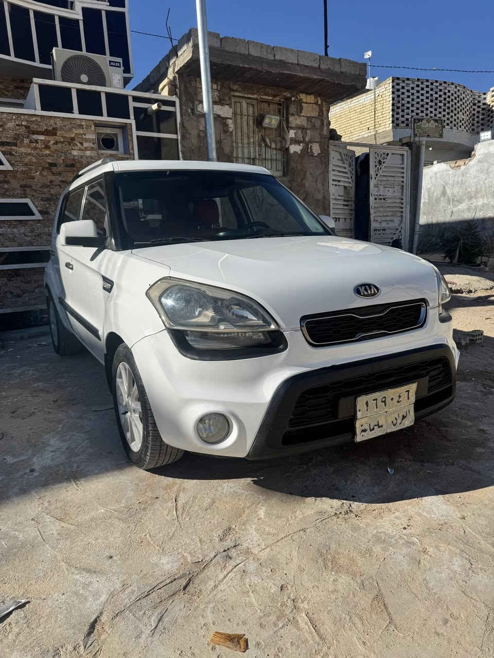 سلام عليكم
صول مديل 2014 خليجي كفاله عامه
فقط بيها صبغ بصوب السايق ب باب الوره جوه كد شبر 
مكينه كير تبريد حدديه تخم تاير جاهزات
تريد وكاله تريد تحويل 
السعر 118 وبيها مجال بسيط 
مكاني كوفه للستفسار اتصل ***********
