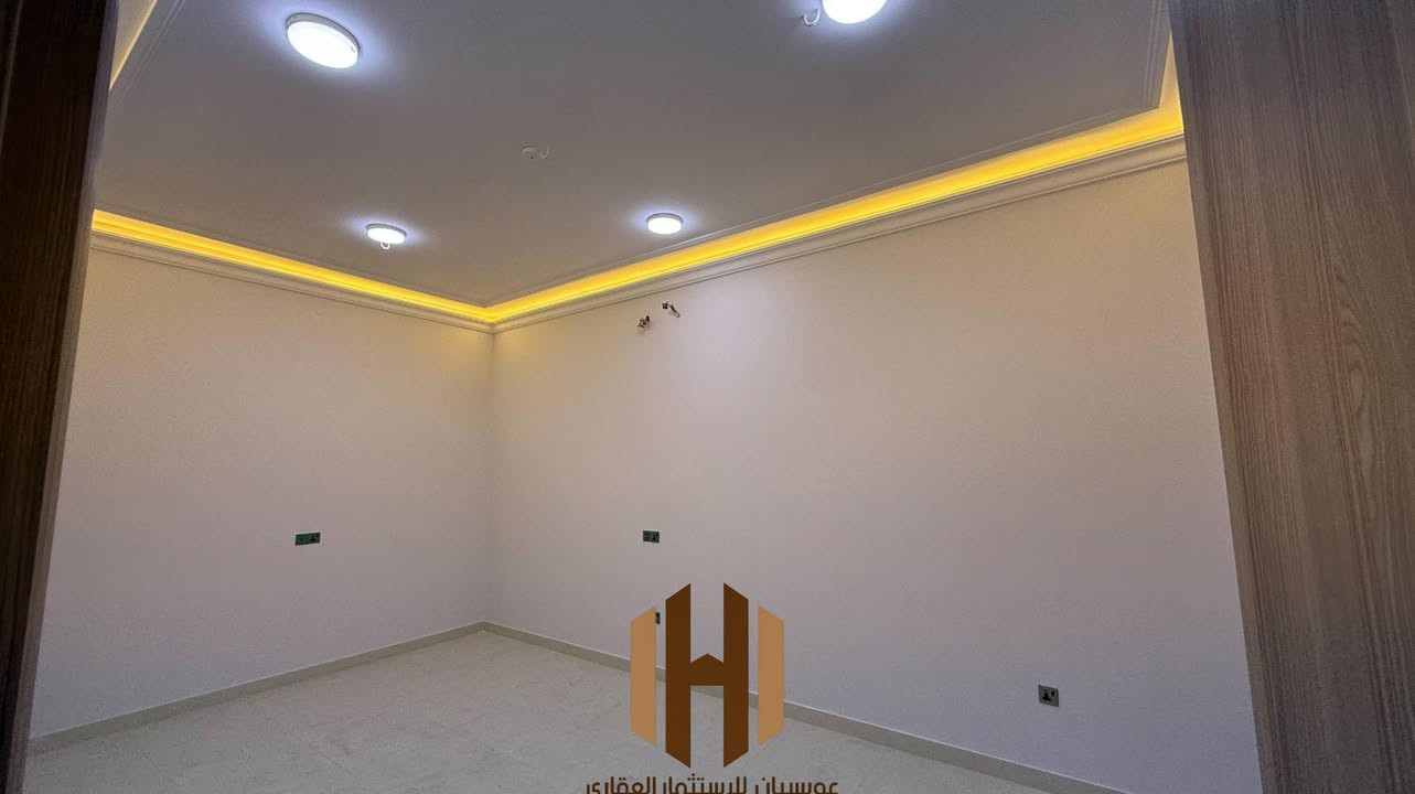 🔹 بيت للإيجار (سكني أو تجاري) في البراضعية 🔹

فرصة مميزة للإيجار في منطقة البراضعية) – شارع سيد امين، موقع حيوي وقريب من الشارع العام 🌟

📍 تفاصيل البيت:

* يتكون من 5 غرف واسعة
* صالة مريحة بتوزيع ممتاز
* تشطيب جديد وحديث ✨
* البيت غير مسكون نهائياً (أول سكن)
* إضاءة طبيعية وتهوية ممتازة
* قريب جداً من الخدمات والأسواق
* موقع سهل الوصول وحيوي

🏢 الاستخدام:
✔️ مناسب للسكن العائلي
✔️ يصلح للمكاتب والشركات
✔️ مناسب للعيادات أو أي نشاط تجاري

💰 سعر الإيجار:
22 ورقة (قابل للتفاوض)

📞 للتواصل:
***********
***********

⸻

✨ موقع استراتيجي في اليراضعية (البراضعية) + بيت جديد + يصلح سكني وتجاري = فرصة قوية للإيجار

