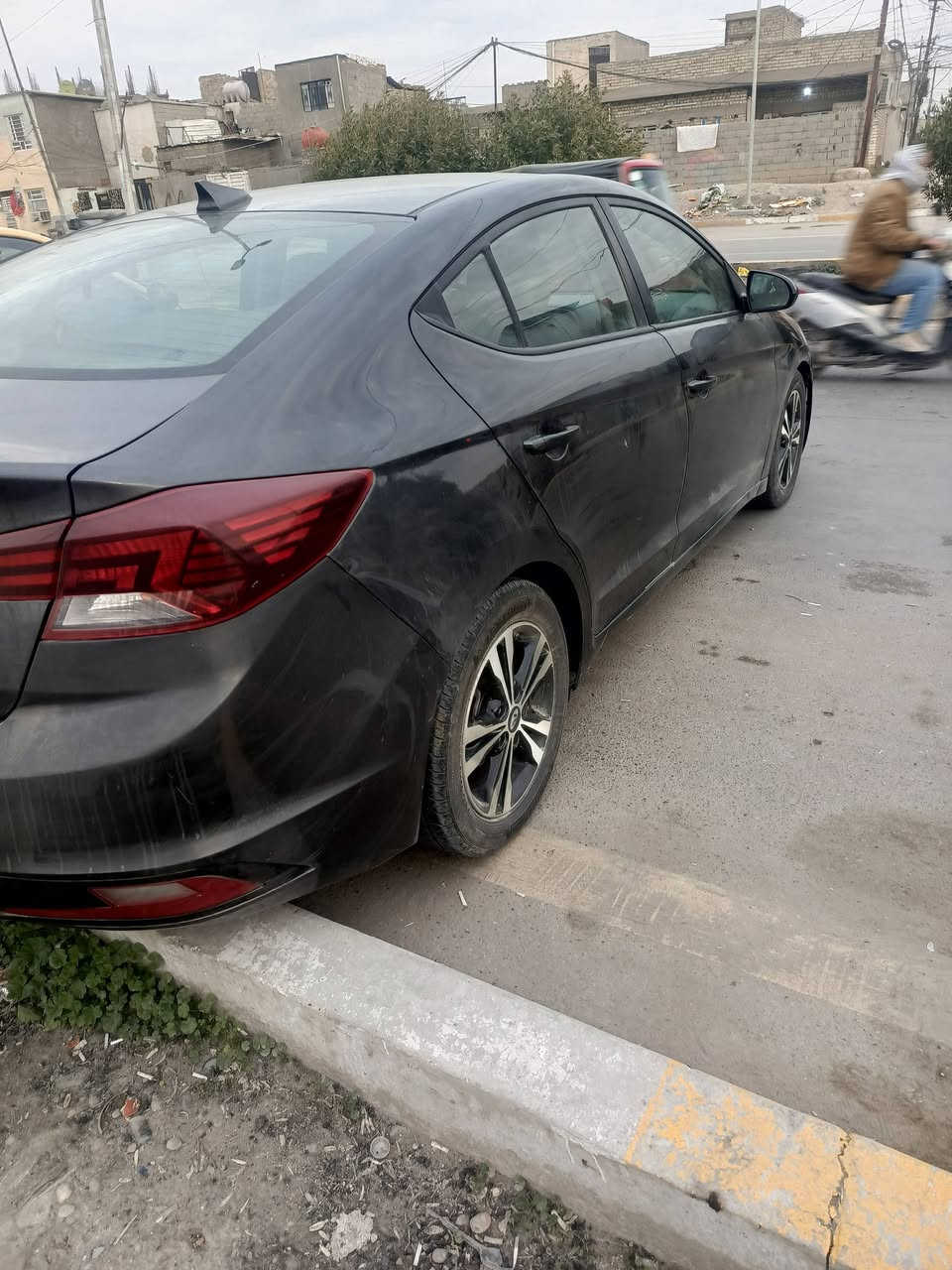 ترا 2020 مكفوله بدون دواخل عده قطع صبغ مذكوره بلسونار بيع فقط سعر 130بيها مجال قليل بغداد ابو غريب  رقم ***********
