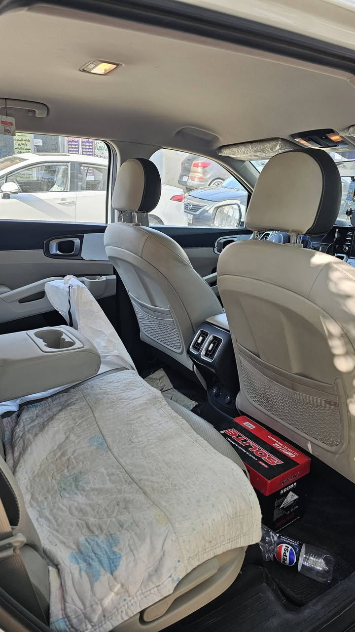 سلام عليكم ...
سورنتو للبيع بدون مراوس 2023 باسمي تحويل ثاني يوم 
ماشية 39800 كم حقيقي 
رقم اربيل الجديد سنوية لل 2027 
5 راكب 
محرك 2500 MPI 
بصمة + باقي المواصفات الاعتيادية 
كير 6 سرعات 
حساسات امامية وخلفية 
3 وضعيات قيادة 
كاميرا اصلية بلاد
مانع انزلاق 
نزول منحدرات 
كراسي مغلفة جلد 
ارضية مغلفة جلد نوعية ممتازة 
مكفولة ماعدا فطر جامة امامية 
السعر 25700 $ وبيها مجال 
للاستفسار  ***********
