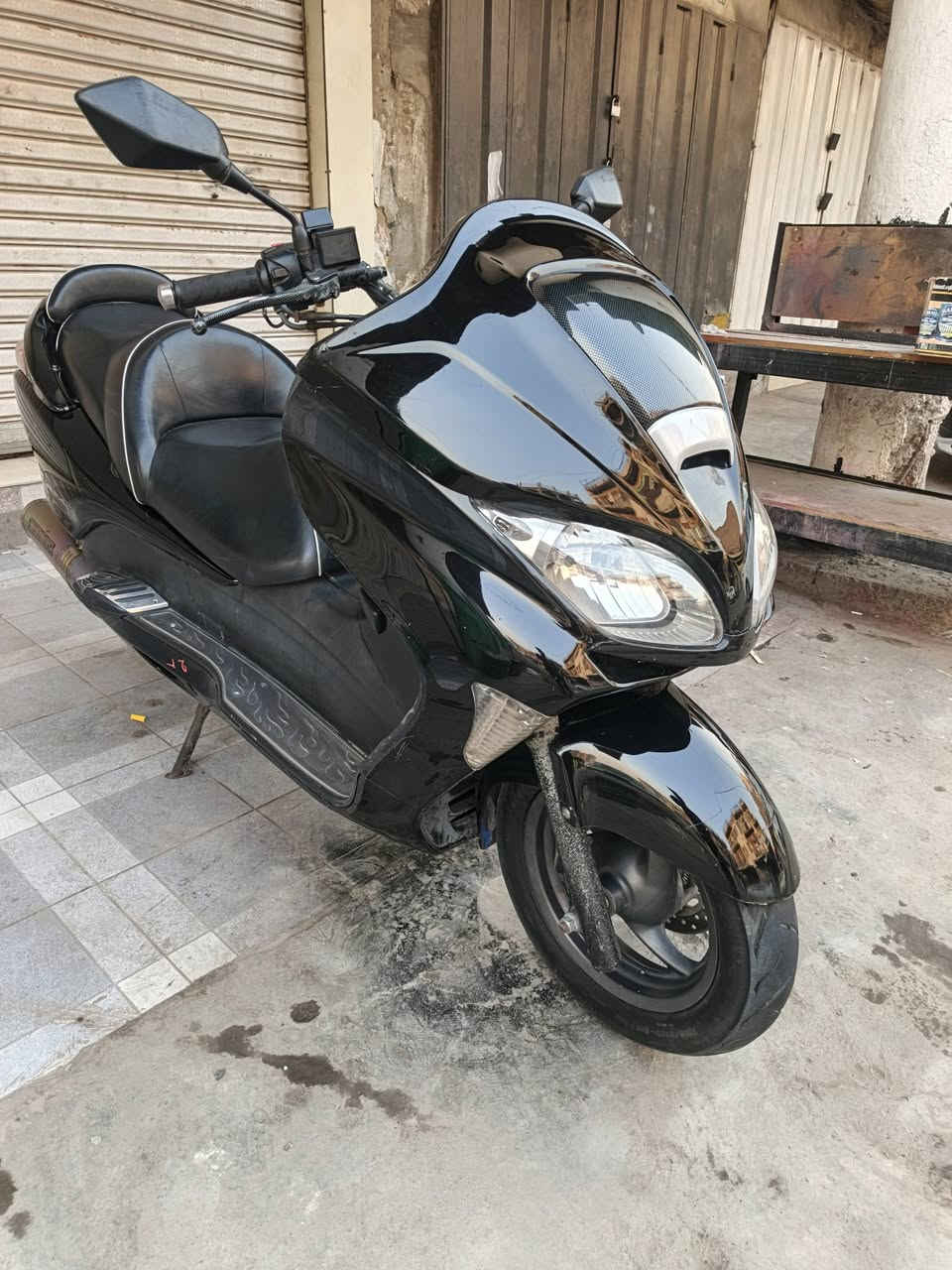 يا الله سلام عليكم
فورزه 0/9 MF 
7 كير 4 تحويلات
لون اسود ملكي
ABS مانع انزلاغ
يدات هيتر 
دراجه بومه مميزه
دراجه سستم نيكل كامل
اكلوب جنطه استان حساس
دراجه كفاله عامه
وبل عافيه عل ياخذهه
يوجد توصيل لجميع المحافظات 
سعر خاص او تتصل 
مكاني بغداد
***********
