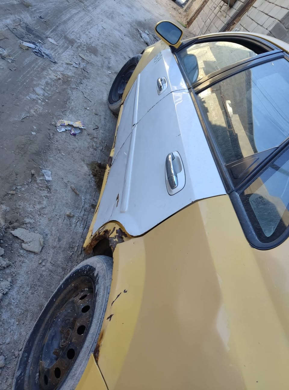 السلام عليكم اوبترا للبيع مكان ابو الخصيب هيئه 1,200 سعر 20 ***********
