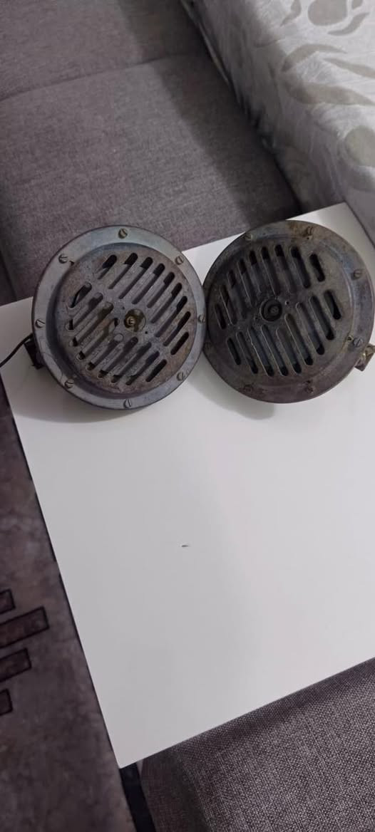 هورنات بوش جنح اصليات فول نعومه 
ع فحص سعرهن 250
***********
