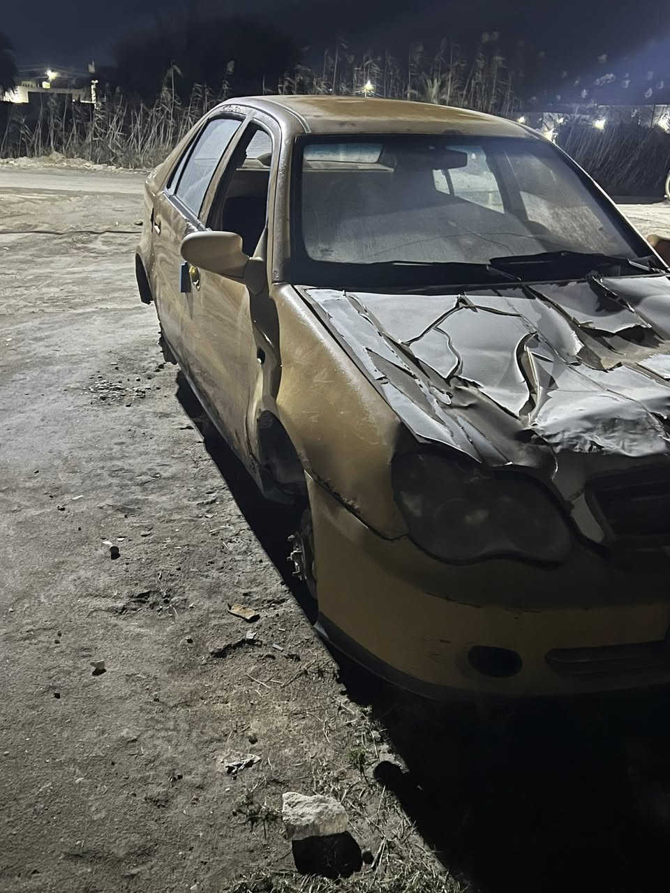 سلام عليكم سيارة جيلي مديل 12رقم بصرة مالكهة ما اندلة أبيع كوم حديد السعر خاص او نتصال على رقم *********** او واتساب
