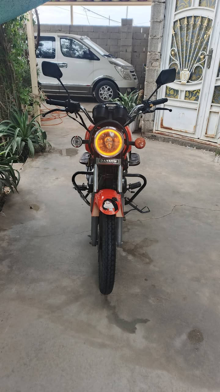 السلام عليكم
دايوان 22 خير من الله دراجه نضيفه وكهربائيات وعدادات كله شغاله السعر 1700 وبيه مجال مكاني النعمانيه 
***********
