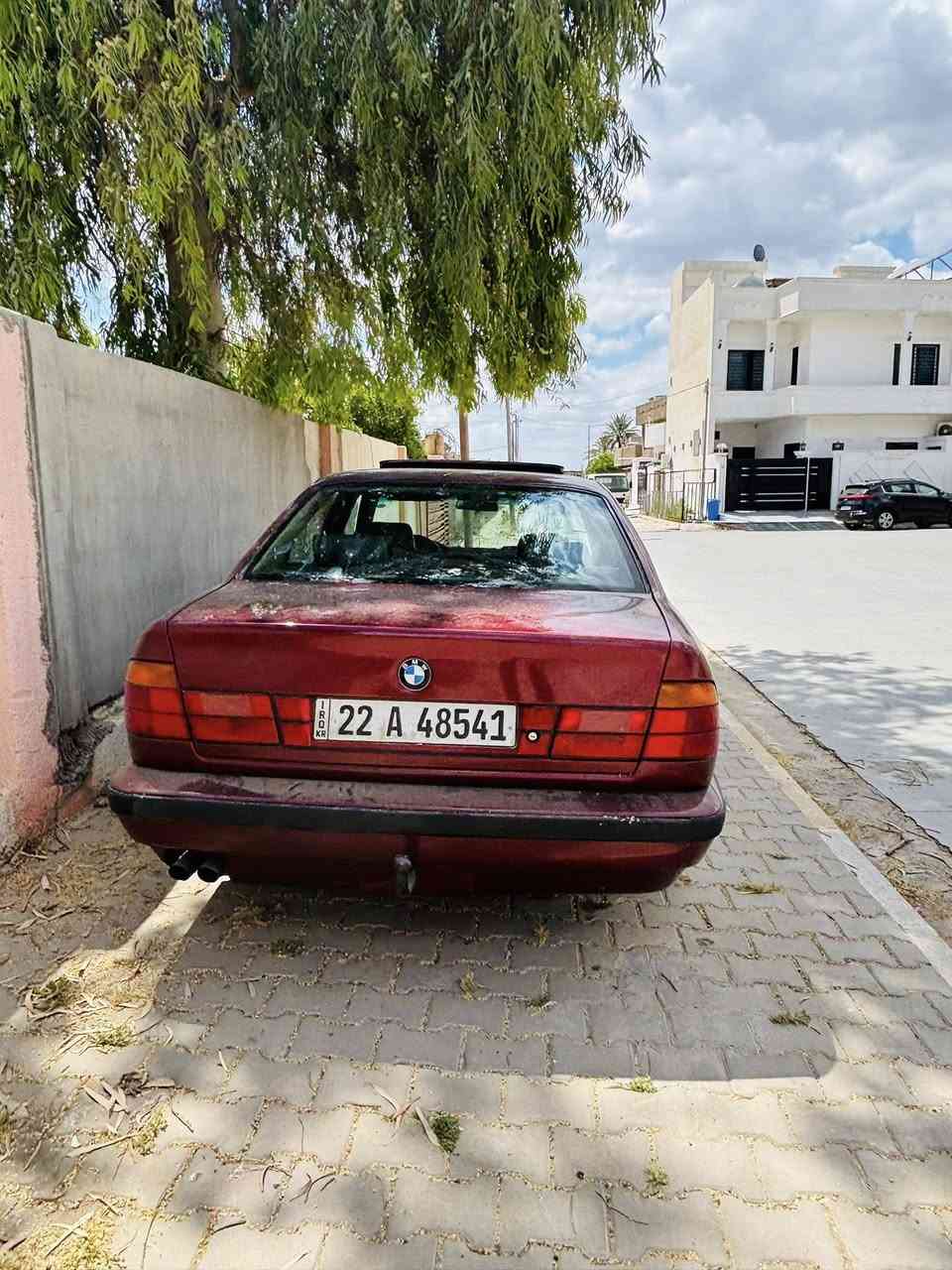 السلام عليكم بي ام 525 بدون ضربة صبغ عام موديل 92 تعمير جديد صدر امامي خلفي تايرات كير ومكينه ماصار اقل الشهر شادهن تك فانوس المرغوب وصبغ جديد بدون شخط رقم اربيل شرط التحويل وصفر غرامات (( السعر 70 )) وبي مجال مكان كركوك واتساب ***********

