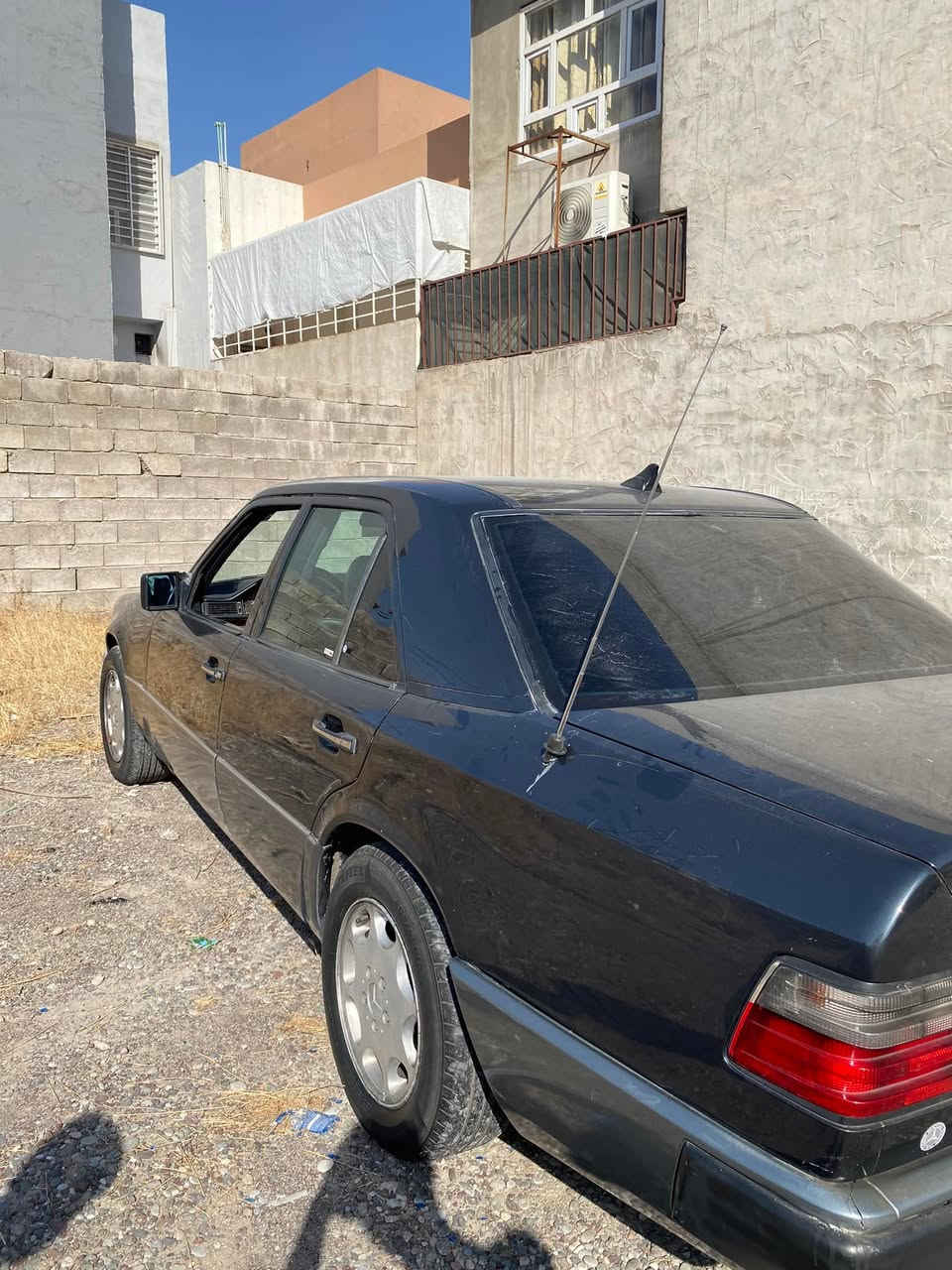 السلام عليكم مارسيدس دب صبغ جماليه بدون اي ضرر بشرط قواعد دبل بلاديه طخم تاير جديد سنويه وهزه جديده محرك كاز خمسه سلندر جديد تبريد شغال السعر 62مكانها الموصل للتواصل *********** كورك ***********
