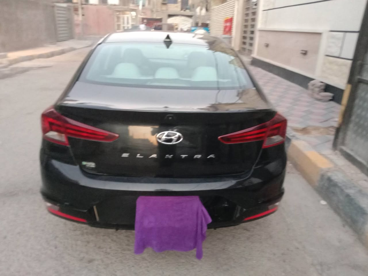 سلام عليكم 
للبيع او مراوس الانترا 2019 
كير محرك خير من الله 
تبريد شغال 
محرك 2000 دوش
تخم تاير تخم ويل جدد
تثبيت سرعه 
كامره خلفية حساسات خلفيه
نقطة عمياء 
مري تنبيه
ماشيه السياره 150
سياره حادثه جاملغ وبنيد 
باقي السياره ليبل 
صار بيه هنا بل عراق طخه بل جاملغ الامامي الايمن
وصلح نفسه حار
ونصبغ سياره بيه 4 قطع صبغ بدون ضربه
سياره جاهزه
رقم اربيل تحويل او وكاله 
سعر السياره/120 وبيه مجال
مكان السياره/بغداد الكمالية 
الاتصال على الرقم/***********
