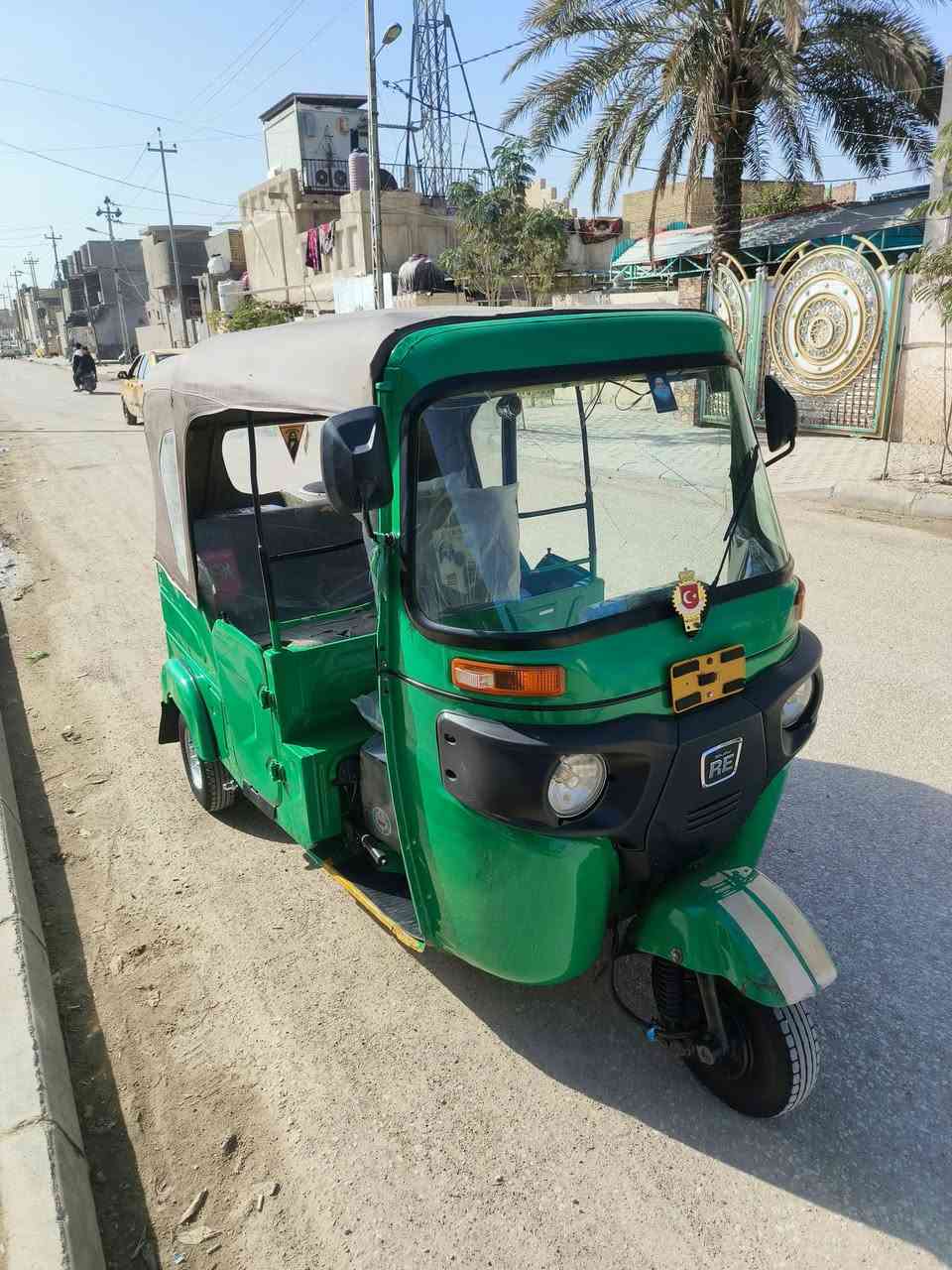 تكتك موديل 22 شهر 12 مضلع يعني تنحسب عل 23 رقم وسنويه لوحات نكليزي طالعه وسنويه نكليزي كشر مكفول من عده ضربه بل لغد عل كد شبر ونص تقريبن والباقي كفاله محرك مكفول مكاني كوت شراي يتصل ***********
