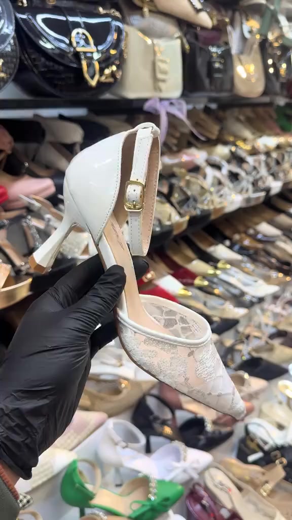 جديد 💯🛍️فول نزاكه 
كيبور 9سم 👠💯
متوفر الوان 💥💯
احجام 40/36🛍️
العنوان حي المثنى 
عماره الروعه (مهند)
 #موصل


**إذا كنت صاحب هذا الإعلان وتريد حذفه لأي سبب، رجاءا أرسل رسالة إلى الدعم الفني**