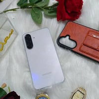 سامسونج A36 5G • ٢٥٦ جيجا • أبيض ملكي