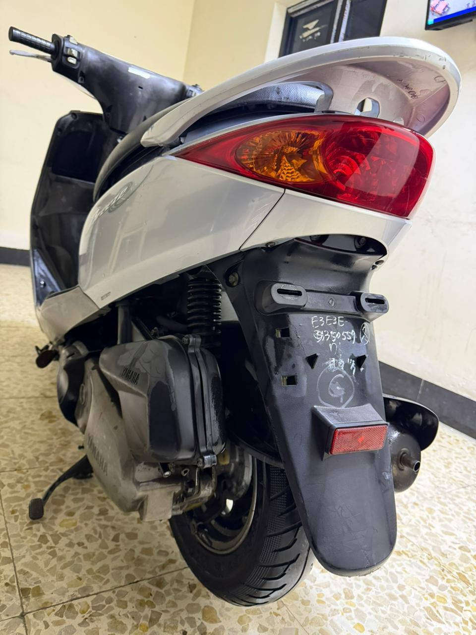 سلام عليكم اخوان المحترمون من رخصت صاحب الكروب المحترم هاي بريز نوزل مكفوله كفاله عامه ماشيه ٢٥ الف شرط توديه اي فيتر يعجبك إذ مفتوح برغي بيه شرط دراجه الك بلاش عده شخوط بسيطه موضحينه بل فديو هاذ رقمي ***********سعر ٩٠٠
