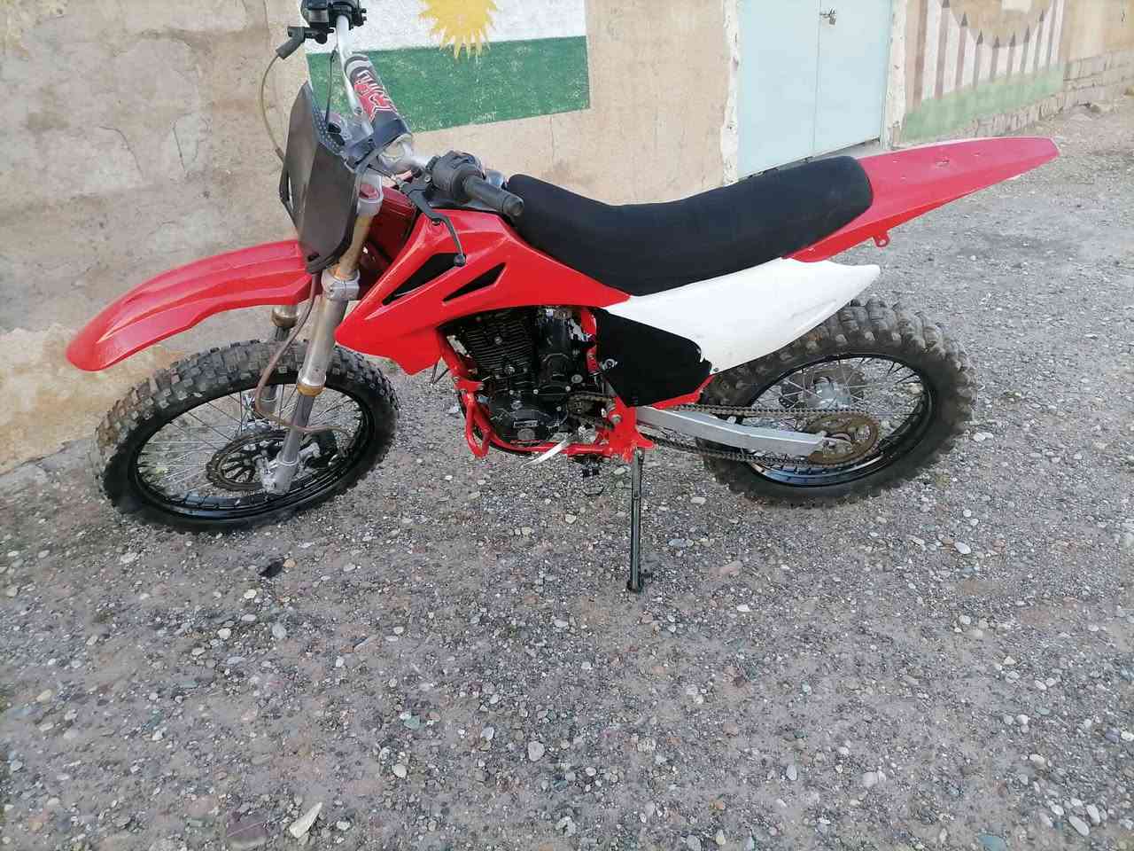 کاکە ئەم کەویارە بۆ فرۆشت ٢٠٢٠ مەکینە ٢٠٠ مه كينه ى  نەکراویە سعری 600 مەعملە 
شوین  کرکوک


**إذا كنت صاحب هذا الإعلان وتريد حذفه لأي سبب، رجاءا أرسل رسالة إلى الدعم الفني**