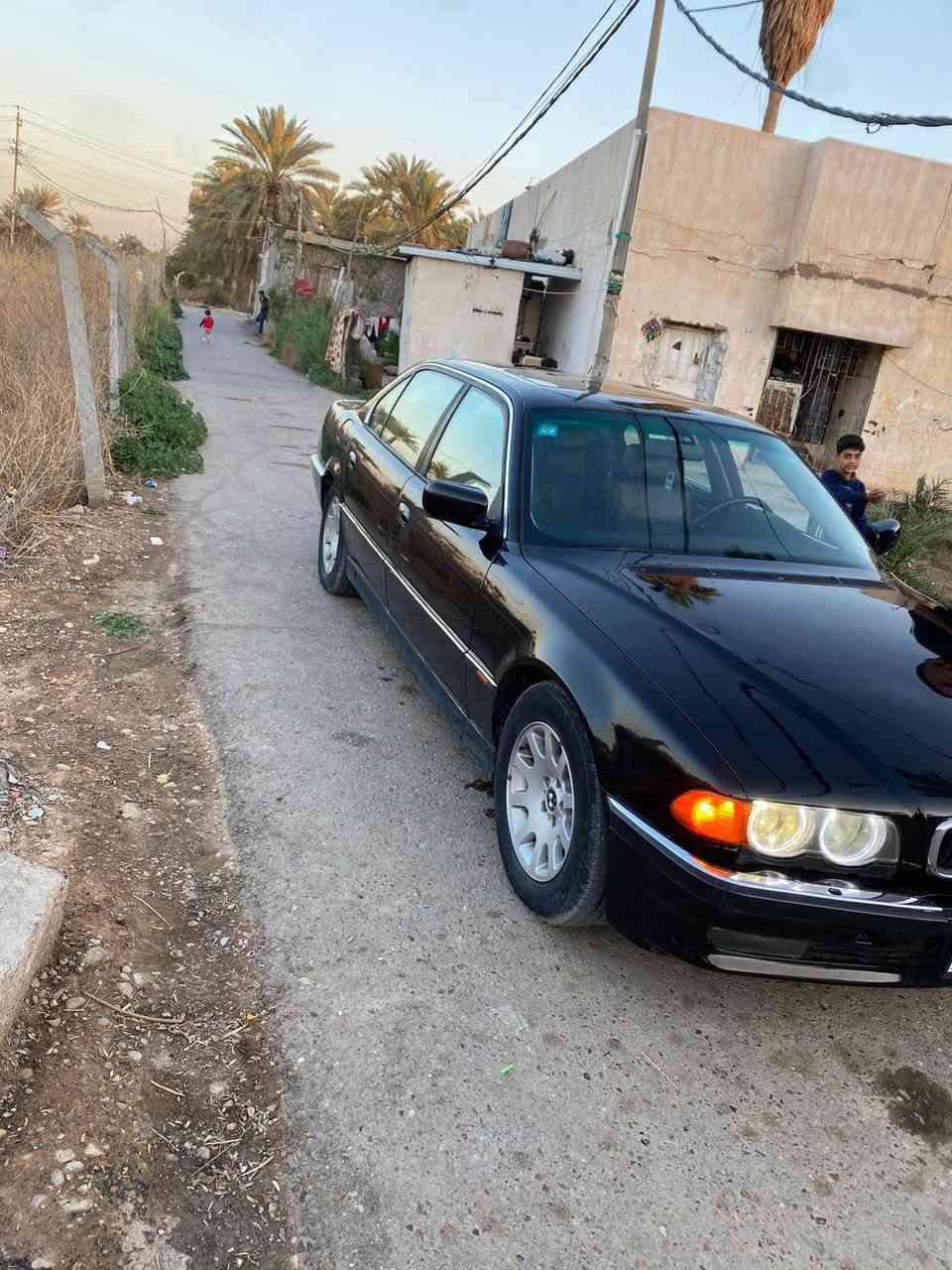 سلام عليكم خفاش ٧٤٠ اصل موديل ٩٥ محدثه ٢٠٠٠ باب طويل كلشي بل فيدو تفاصيل سعر ٥٢ ماكو هيج سعر بيع مستعجل ***********
