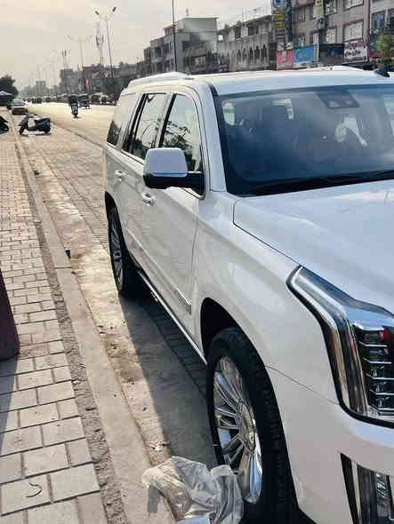 السلام عليكم 
كاديلاك للبيع 
موديل 15
سيارة جديدة على وضع الشركه 
المكينه 5300
ماشية 143
نص باب صبغ 
فول واحد على واحد 
رقم انكليزي هزة جديدة
بسمي ثاني يوم تحويل 
العنوان بغداد مدينة الصدر 
الهاتف ***********
السعر 30$يعني تلث شدات
