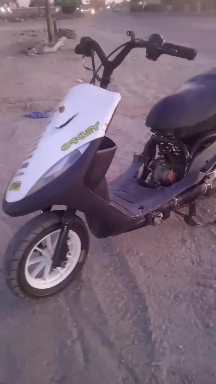 السلام عليكم دراجة ماكس للبيع شلعة ومعدل ما بيها نقص بس هندر دراجة نكرة سلف والسعر ٤٥٠ قفل ماكن محمودية 👍🆕


**إذا كنت صاحب هذا الإعلان وتريد حذفه لأي سبب، رجاءا أرسل رسالة إلى الدعم الفني**