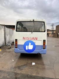 نيسان 2002  بدون صاحب  كير ومحرك واكسل شرط بدون صاحب  07708216595