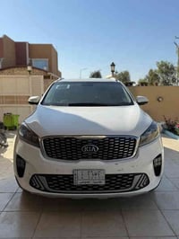 سورنتو 2020 6 سلندر 7 راكب كشنات جلد بصمه تشغيل وابواب وجنطه تبريد 3 ق...