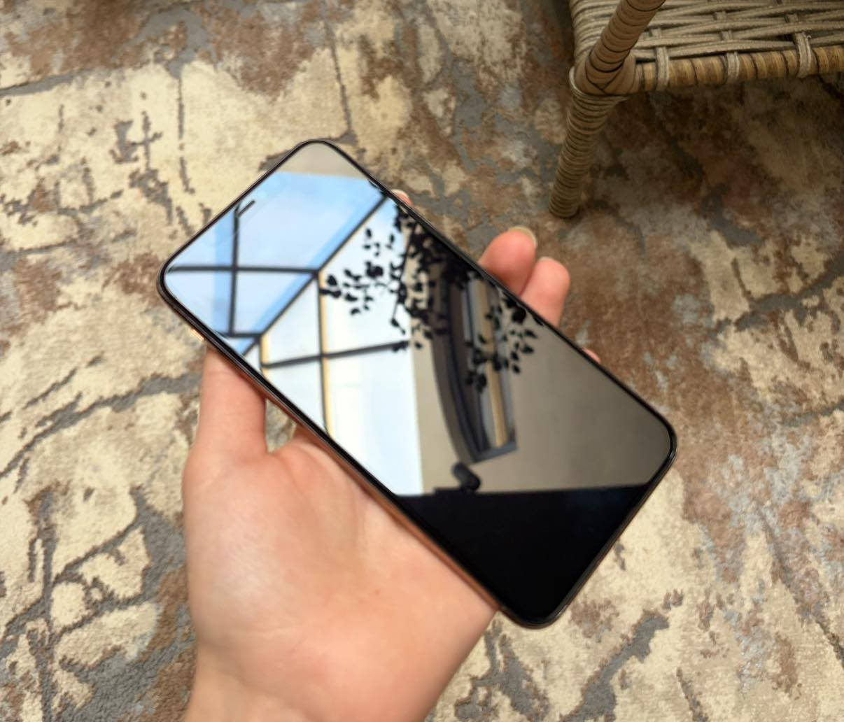 ايفون 11pro max
ب300
نضيف 
لاي سؤال 

0786 563 6769
