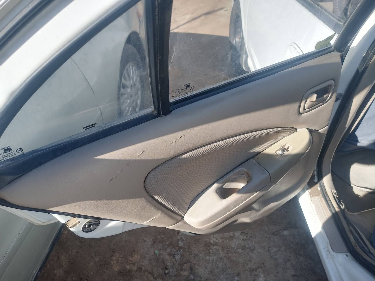 نسيان صني 2008 وارد كوري مكينه 1600 بيه باب مبدل اصلي مكينه بيه تبخير بسيط كلش حداديه نص عمر  وبيه مكانات بارد السعر 85 وبيه مجال ***********
