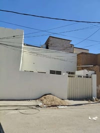 النجف حي الميلاد • ١٠٠م • غرفة وصالة