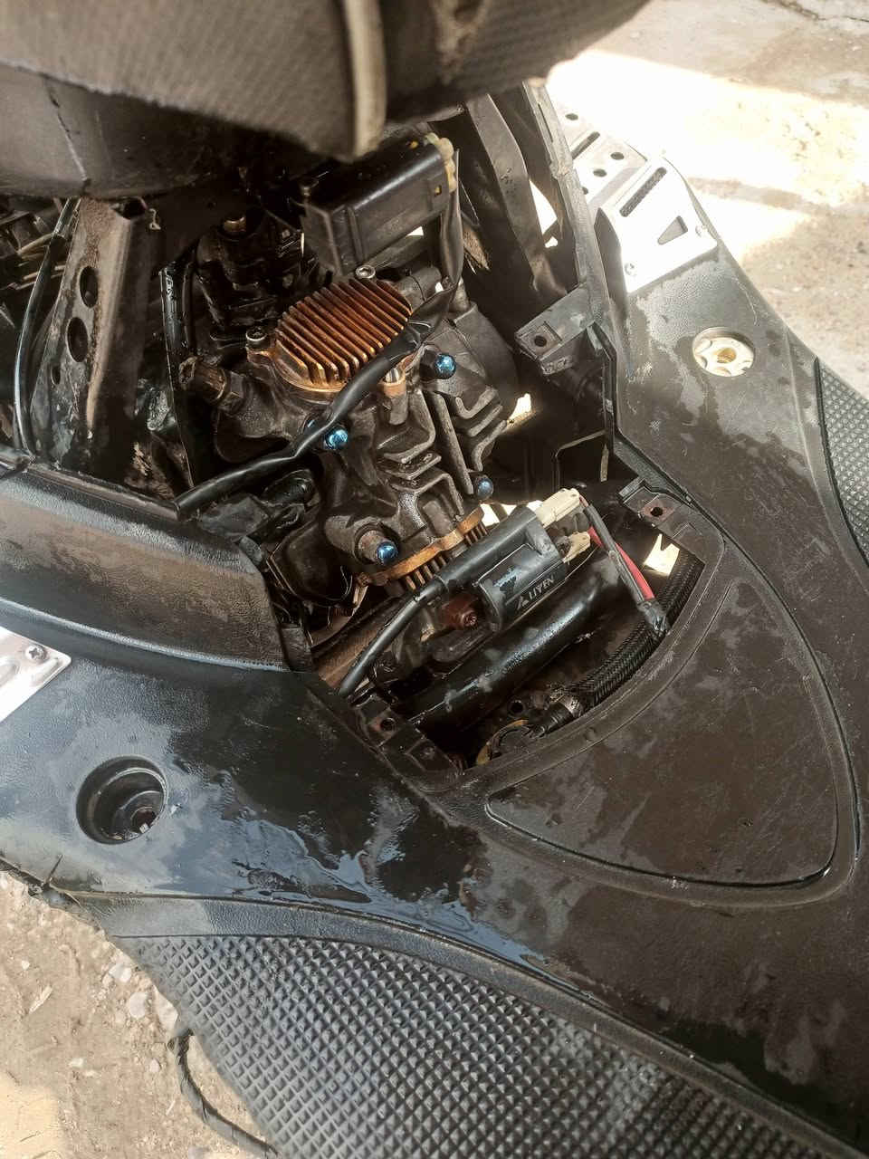 سلام عليكم سكنس فحل نوزل مكينه 63 فشك محفوره 66 كور صليب روله جبيره ذراع طويله بيها تعلاوه خفيفه جويتر كوسو34 منضومه كامله نوزل 10 زرف كوسو كلجات مطابقات صالنصه ماركه اجت بيها مناك دراجه قويه كلش نقوصاتها مبينه بالصور وبيها فيت بم ضعيف الدراجه نكره وصافيه مكاني حي أو ***********
