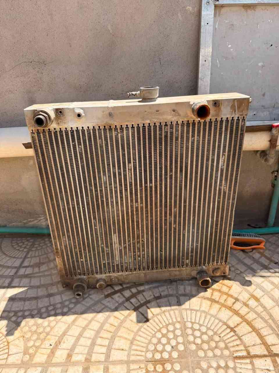 راديتر شفل كوماسو حجم ٧٥ للبيع كول عيب مابي رقم صاحبه 

***********
