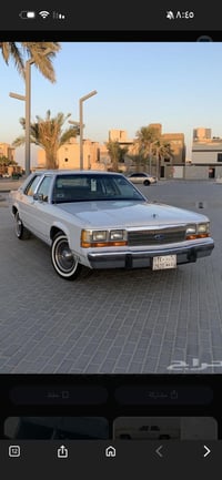 اخوان الي عنده غراض مال فورد كراون فكتوريا 1990 الي عنده لايقصر يخابرن...