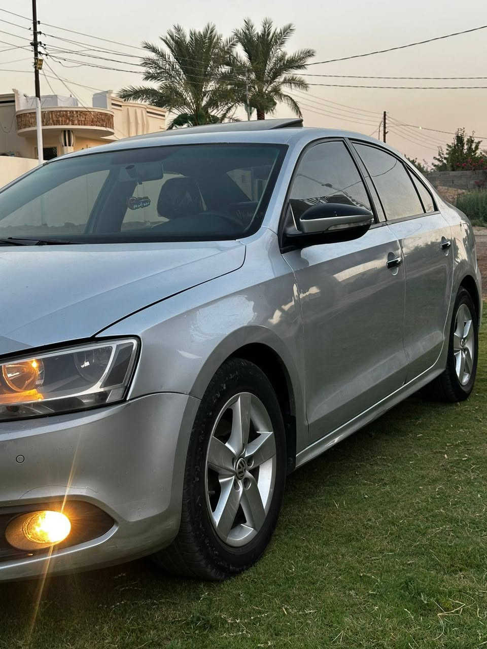 جيتا موديل 12 خليجي كفاله ضربه وصبغ محرك 4 سلندر تنفس طبيعي المرغوب سياره كير محرك صدر تبريدتخم تاير جاهزه للاخير فول مواصفات عدا البصمه سلايت تحكمات كامره خلفيه شاشه حساسات خلفي امامي غفل سرعه اشاير بالمري ردار جانبي  رقم بغداد دولي جديد تحويل مكان الانبار الخالديه السعر 97 بي مجال قليل ***********
