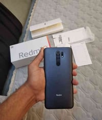 موبايل للبيع ردمي 9 ذاكرته 128 عشوائية 6  جهاز كلش حلو بس بي فطر بل شا...