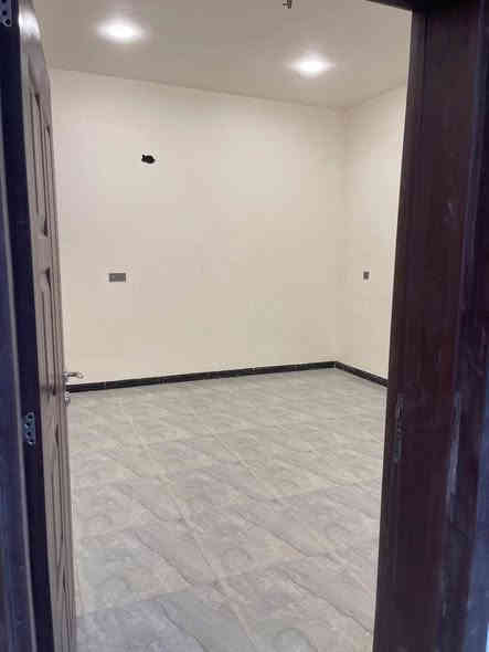 دار زراعي حديث للبيع منطقة السبع ابكار فرع جوهرة لبنان الجديدة المساحة ٥٦ متر يتكون استقبال ومطبخ وثلث غرف نوم وحمام عدد ٢ ومنور وبيتونة وسطح والمنطقة خدمات كاملة الاستفسار ***********
