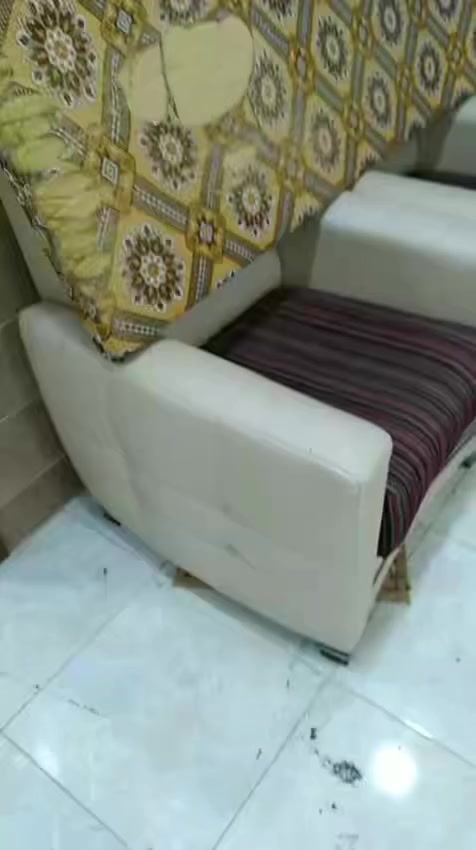 للبيع تخم تركي بي مخزن ويفتح يصير سرير


**إذا كنت صاحب هذا الإعلان وتريد حذفه لأي سبب، رجاءا أرسل رسالة إلى الدعم الفني**