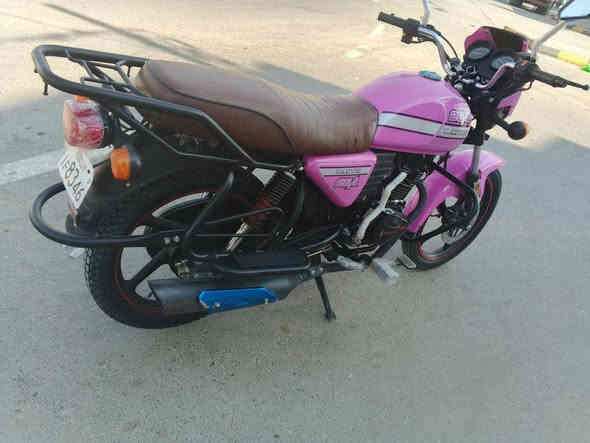 سلام عليكم دايوان للبيع موديل 23 اوراق اصولي مكفوله كفاله عامه برقي مامفتوح بيهه بعدهه بتواير الشركه محرك 200 مكان واسط قضاء الحي سعرهه 1950 وبيهه مجال بصيط جدن واتصل وبيك خير ودلل *********** ملاحظه  اخوان قسمن بالله العضيم 1900 اله ربع دينار ماترهم قفل 1900 لحد يخابر ويكسر بسوكهه لن بعدهه باكيت
