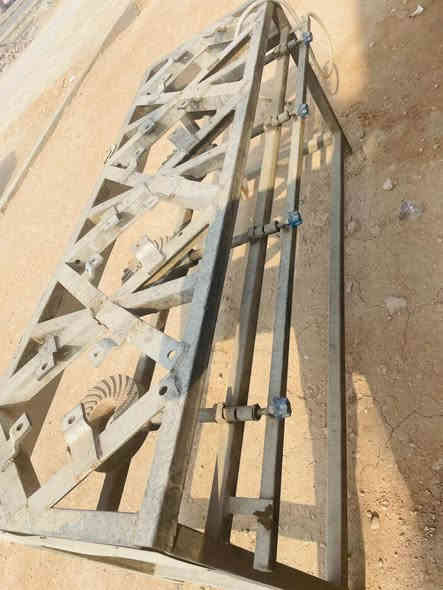 السلام عليكم 
غراض للبيع واستخدام قليل جدا 
الشوايه حديد ملم ونص 
وست اشياش سلستيل نارها جيده جداً
وماطورها بي خلل فني يعني يتصلح.. 
البخاره كهربائيه وغازيه بلاديه مو محور 
البريمز جديد مامستخدم أربع عيون 
للاستفسار اكثر الاتصال على صاحب الغراض/المكان الديوانيه///
‭0782 307 9601
