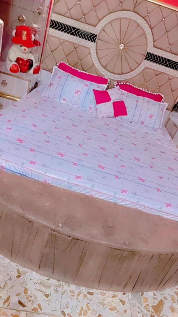 خياطي فرشات حسب طلب زبونه  قماش هامايون الإماراتي الأصلي  توجد خدمه توصيل


**إذا كنت صاحب هذا الإعلان وتريد حذفه لأي سبب، رجاءا أرسل رسالة إلى الدعم الفني**