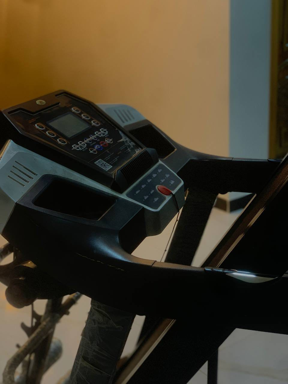 جهاز جري رياضي  متعدد الاستعمالات

جاز اشترينا قبل ٥ اشهر ومحد استعمله بعده بجياسته مكاني كوفه سعره 135 الف قفل الشراي يراسلني خاص أو يعلق رجائا فقط الشراي


**إذا كنت صاحب هذا الإعلان وتريد حذفه لأي سبب، رجاءا أرسل رسالة إلى الدعم الفني**