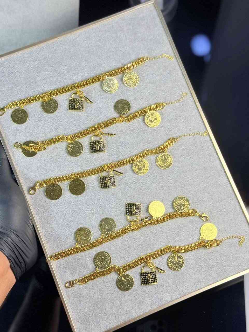 اكسسوارات دنفشه بهذا جمال ✨✨اسعار مناسبه يوجد لدينا خدمة توصيل داخل بلد الف وجميع محتفضات العراق 🚕


**إذا كنت صاحب هذا الإعلان وتريد حذفه لأي سبب، رجاءا أرسل رسالة إلى الدعم الفني**